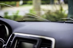 Zamena autostakala Auto Glass Beograd