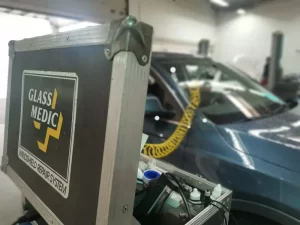 Zamena autostakala Auto Glass Beograd