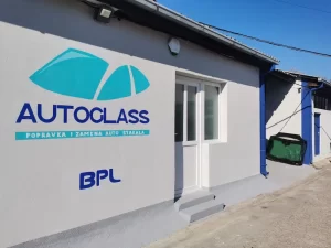 Zamena autostakala Auto Glass Beograd